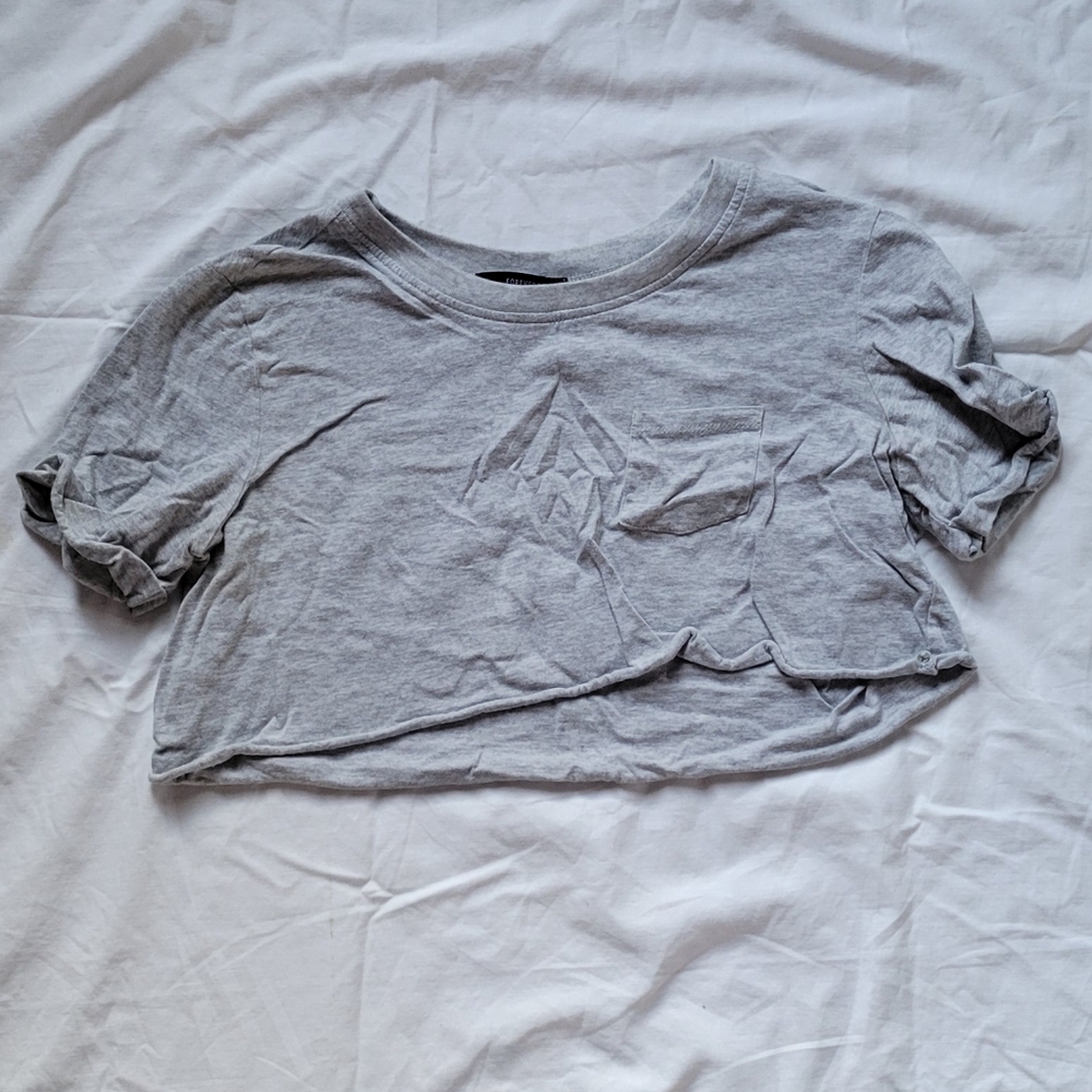 Forever 21 Heather Gray Graphic Crop Top